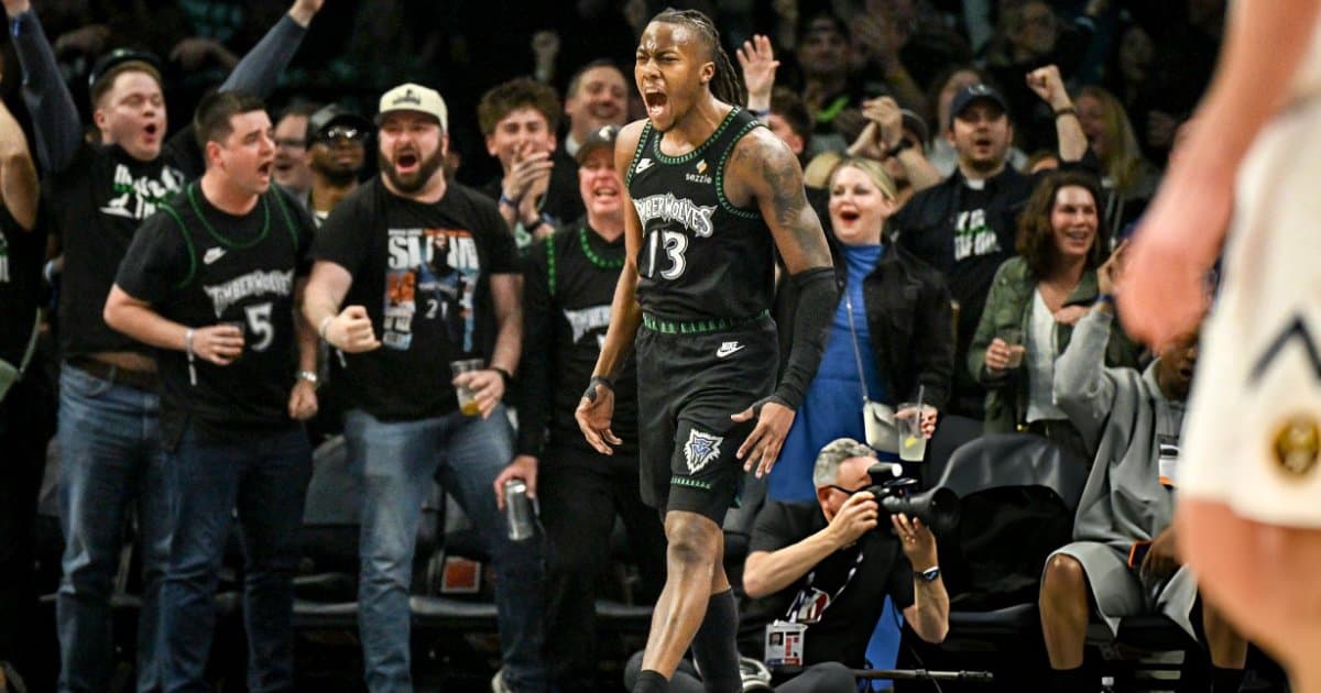 Dosunmu assume protagonismo após lesões e lidera Wolves contra o Nuggets