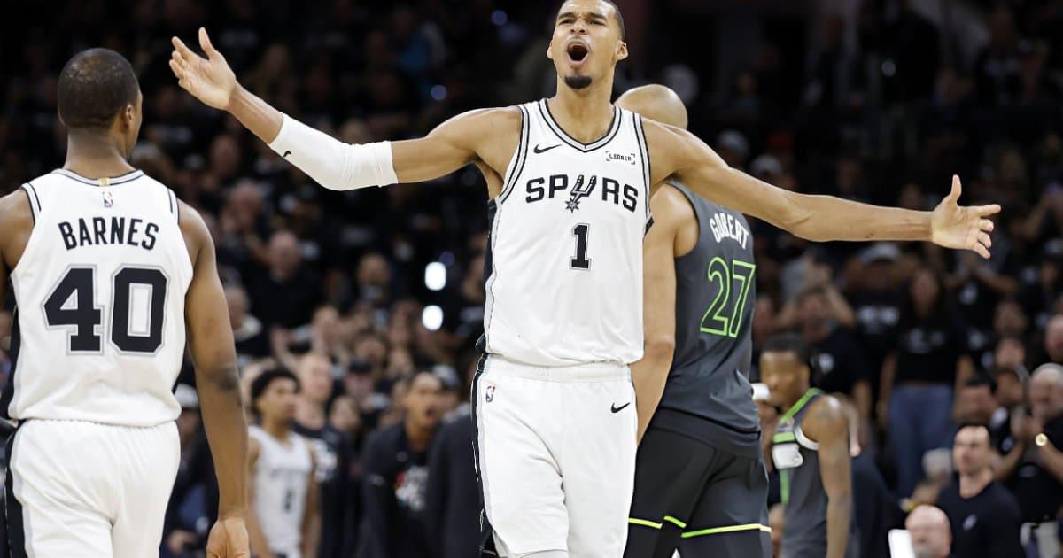 Wembanyama domina, Spurs atropelam Timberwolves e empatam a série