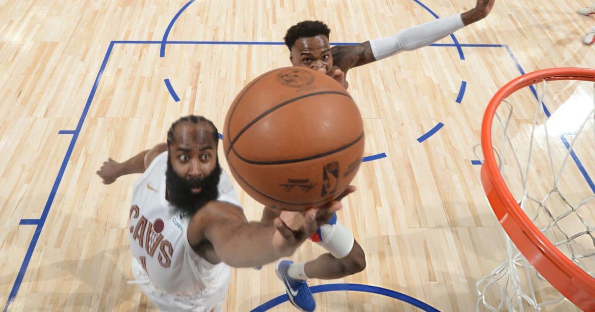 James Harden brilha na prorrogação e coloca Cavaliers a uma vitória da final